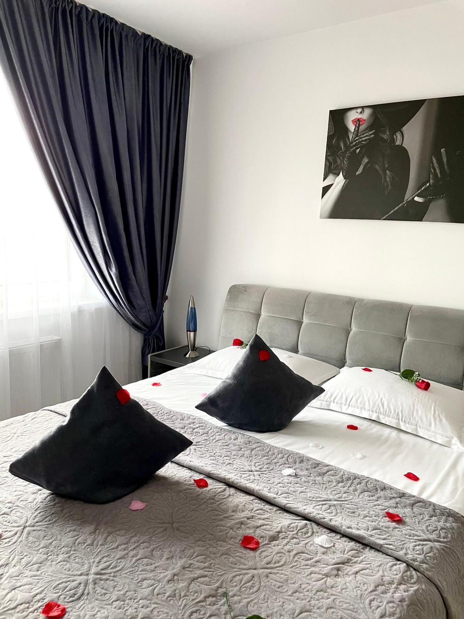 Apartamente Lux Sya Residence Брашов Екстериор снимка